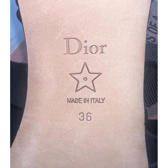 Rare NEW CHRISTIAN DIOR RUNWAY New York Black Strappy Flat Sandals Size … - Picture 14 of 15